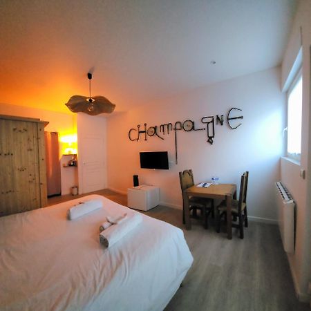 Chambres Privees Hyper-Centre Epernay Lit 160X200Cm מראה חיצוני תמונה