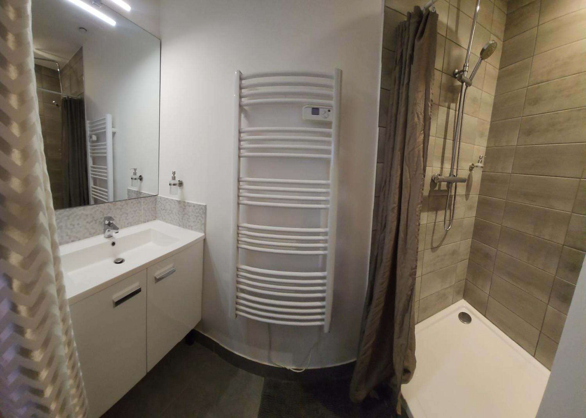 Chambres Privees Hyper-Centre Epernay Lit 160X200Cm מראה חיצוני תמונה