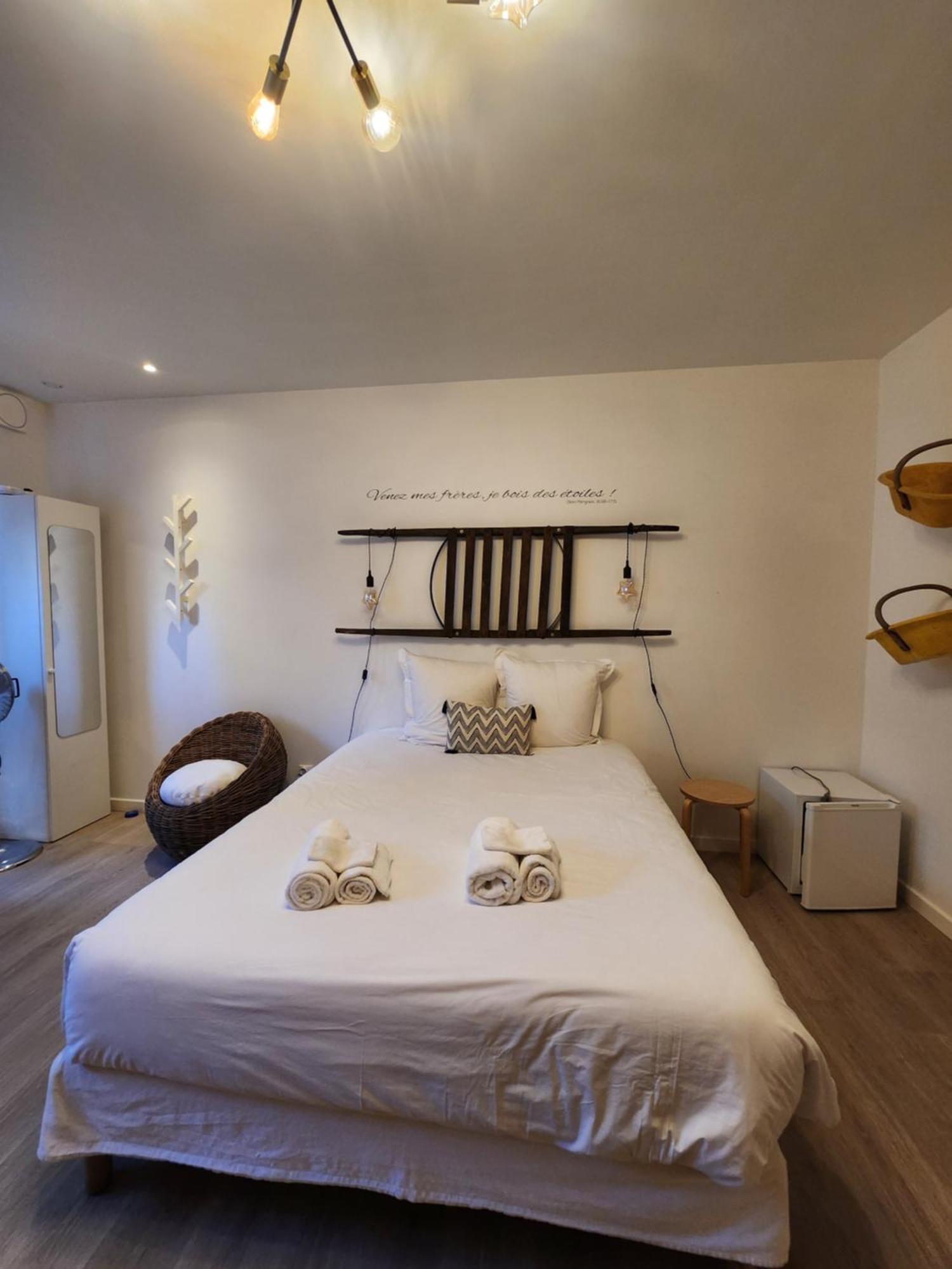 Chambres Privees Hyper-Centre Epernay Lit 160X200Cm מראה חיצוני תמונה